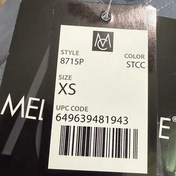 NWT Med Couture Scrub Set | Grey/Pink | 3 Pocket Top (XXS) & Scrub Pants (XSP) - Picture 9 of 12